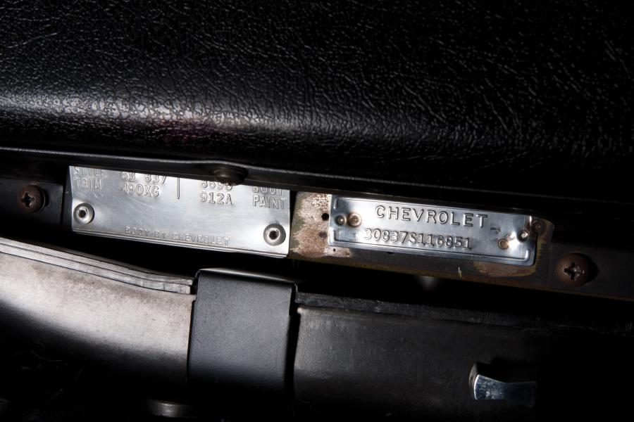  Chevrolet Corvette Split Window Coupe 1963 года  (фото 2 из 25)